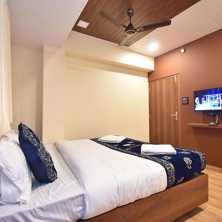 Hotel Starlit 纳威孟买 客房 照片